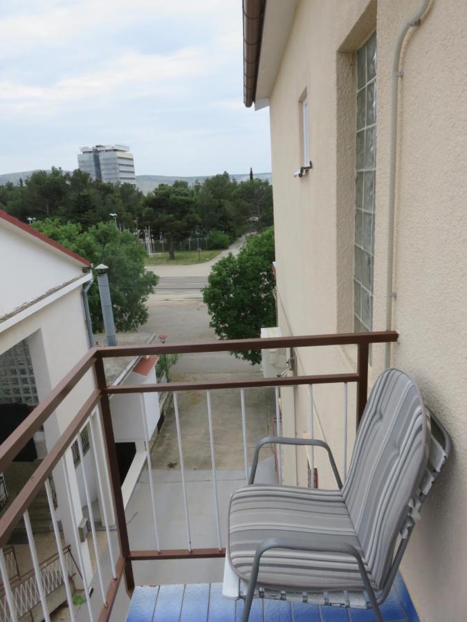 Apartmani Mm Starigrad Paklenica Luaran gambar