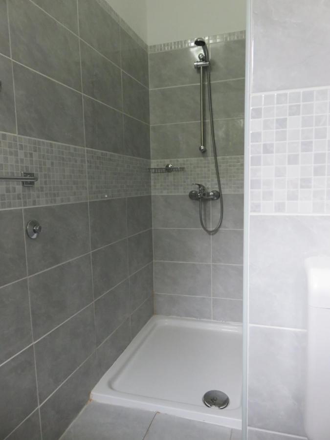 Apartmani Mm Starigrad Paklenica Luaran gambar