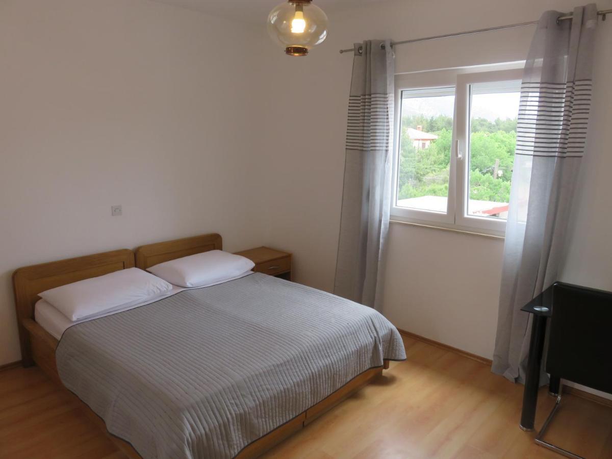 Apartmani Mm Starigrad Paklenica Luaran gambar